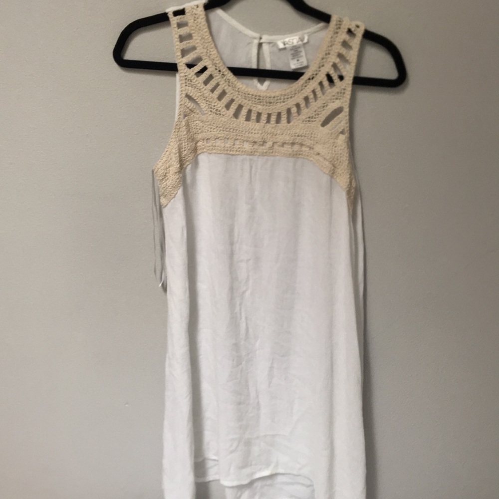 White Vasna Sleeveless Dress